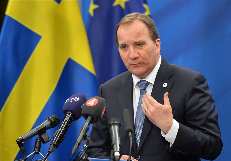 Swedish PM Reshuffles Govt. after Scandal, Declines to Call Early Election