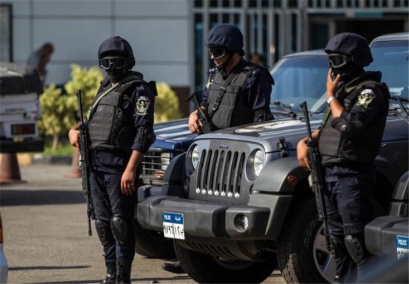 Drive-by Shooting Kills 4 Police in Egypt