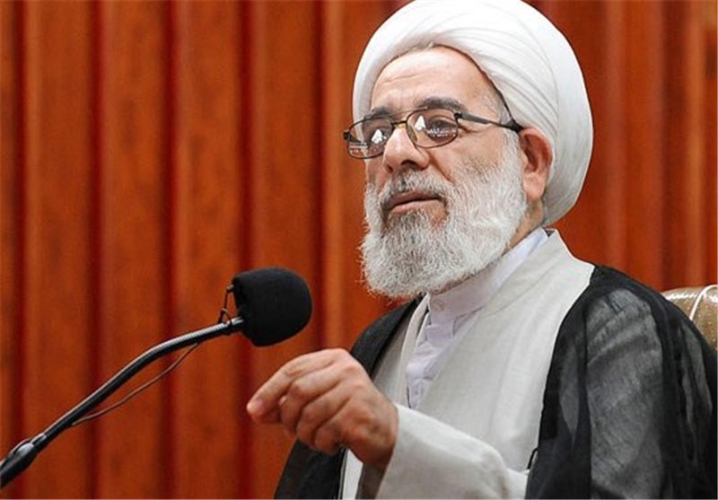 رئیس مجمع عمومی جامعه مدرسین در گفت‌و‌گو با تسنیم: بوق‌های استکبار توانایی تغییر هویت انقلابی مردم ایران را ندارند
