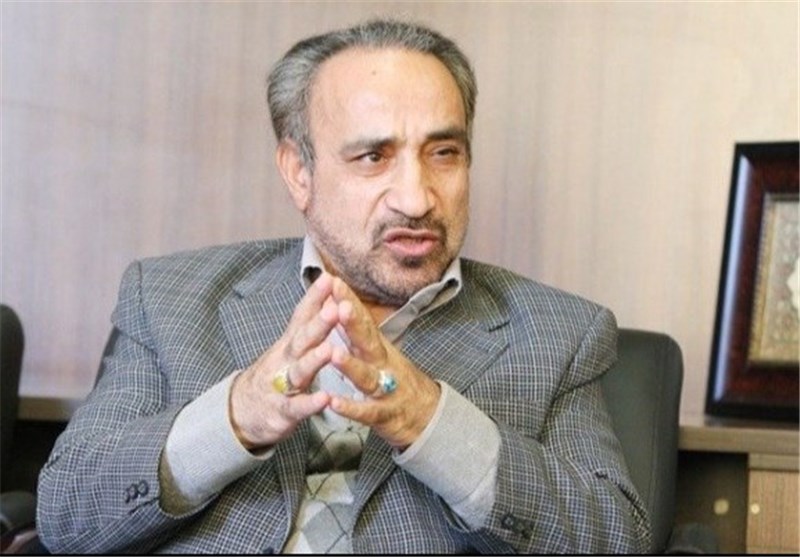 نماینده ولی فقیه و استاندار سمنان با خانواده شهید اهل تسنن دیدار کردند