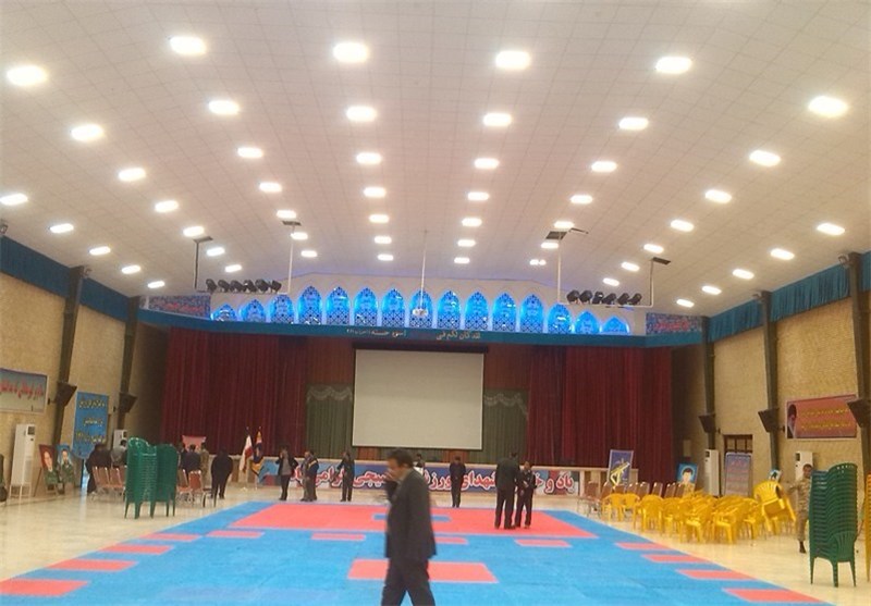 سالن‌های ورزشی صالحین و 9 دی اصفهان تا پایان سال 95 تکمیل می‌شوند
