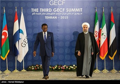 استقبال حجت‌الاسلام حسن روحانی رئیس جمهور از تئودور اوبیانگ رئیس جمهور گینه استوایی - سومین اجلاس سران مجمع کشورهای صادرکننده گاز (GECF)