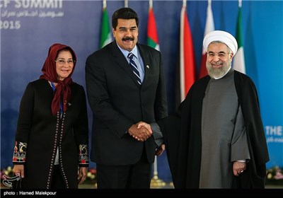 استقبال حجت‌الاسلام حسن روحانی رئیس جمهور از نیکلاس مادورو رئیس جمهور ونزوئلا - سومین اجلاس سران مجمع کشورهای صادرکننده گاز (GECF)
