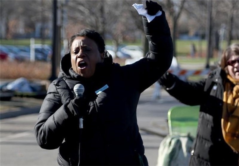 اعتراض صدها آمریکایی‌ به قتل یک دختر سیاه‌پوست توسط افسر پلیس سفیدپوست