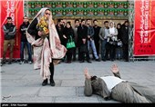 نمایش خیابانی&quot;مشاجرات اقتصادی زوجین&quot; از امروز در اصفهان اجرا می‌شود