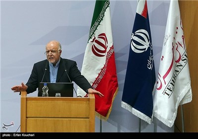 سخنرانی بیژن نامدار زنگنه وزیر نفت در کنفرانس رونمایی از قراردادهای جدید نفتی ایران