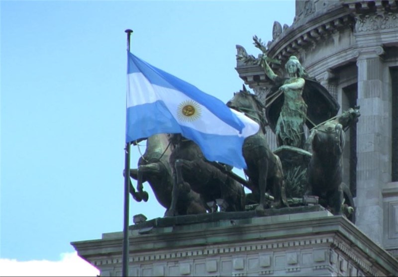 آرژانتین مدت زمان قرنطینه اجباری را افزایش داد