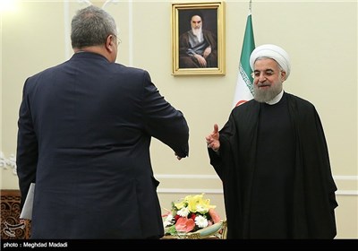 Iran’s President, Greece’s FM Confer on Tehran-Athens Ties