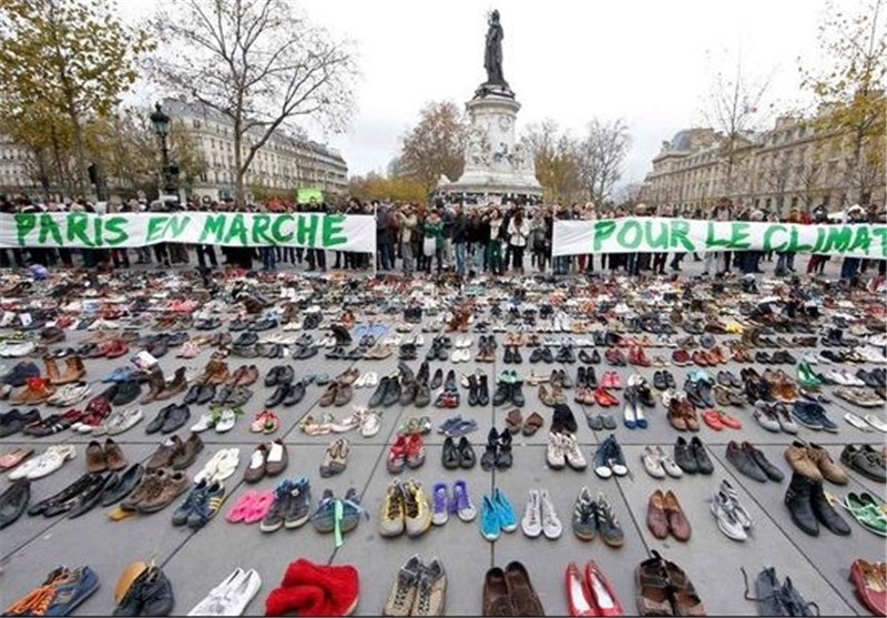 Paris Turned into Sea of Shoes in Protest at Climate Change Demo Ban