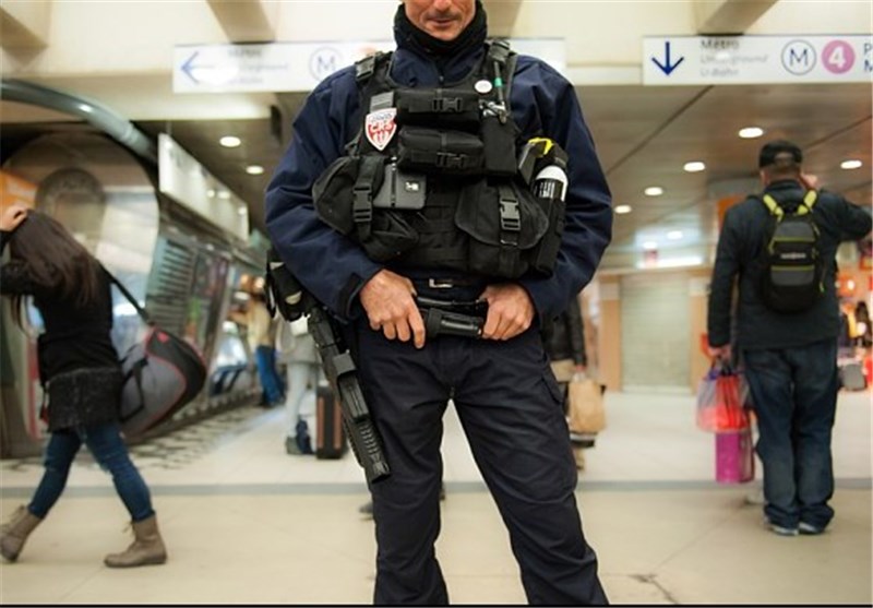 فرانسه برای مقابله با حملات تروریستی پوستر منتشر کرد + عکس