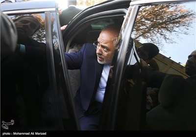 حضور محمد جواد ظریف وزیر امور خارجه در مراسم ختم مرحوم غضنفر رکن آبادی