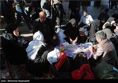 Iran-Iraq Border Crossings Witnessing High Number of Pilgrims ahead of Arbaeen