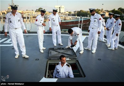 مراسم الحاق ناو جمهوری اسلامی ایران تنب به ناوگان نیروی دریایی ارتش