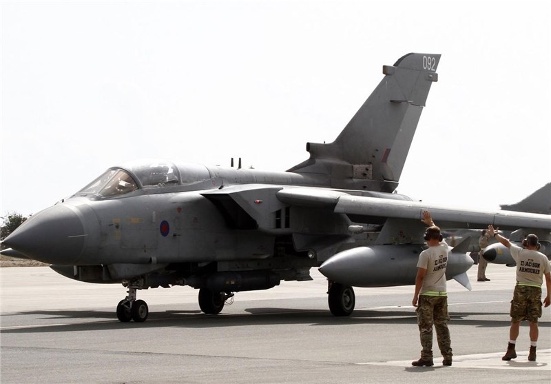 جنگنده‌های انگلیسی منتظر چراغ سبز پارلمان برای حمله به داعش +عکس