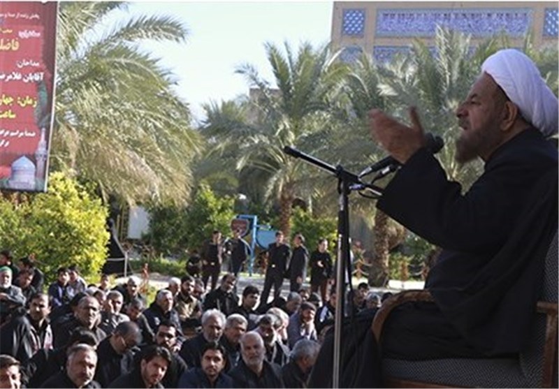 اجتماع بزرگ عاشقان ولایت در امامزاده حسین ابن موسی الکاظم (ع) طبس برگزار شد