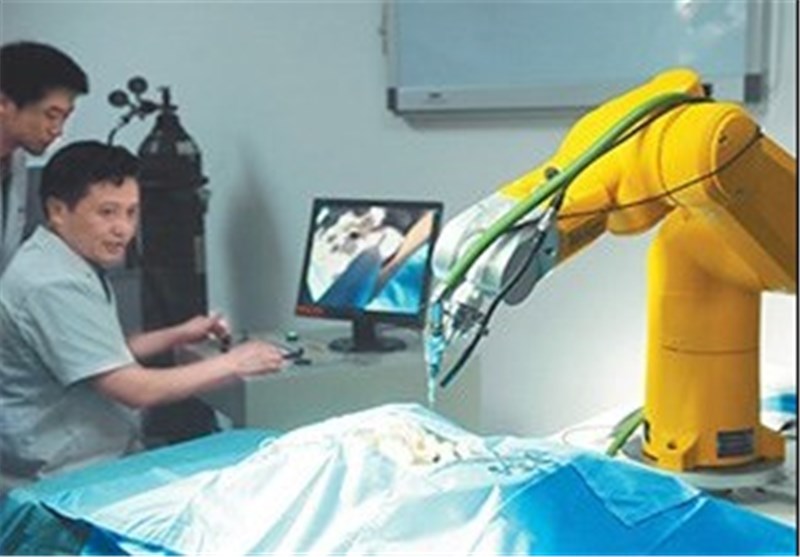 استفاده از ربات در جراحی ستون فقرات