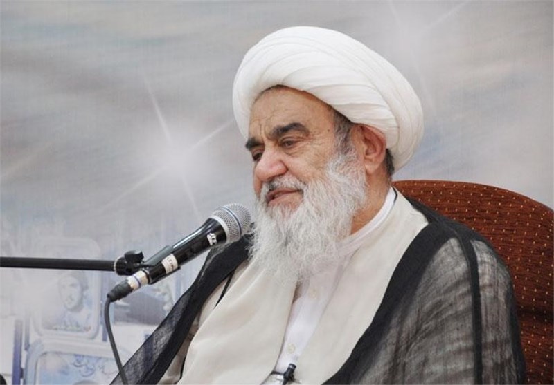 مجاهدت روحانیون در راه انقلاب شرافت و عزت مسلمانان را تضمین کرده است