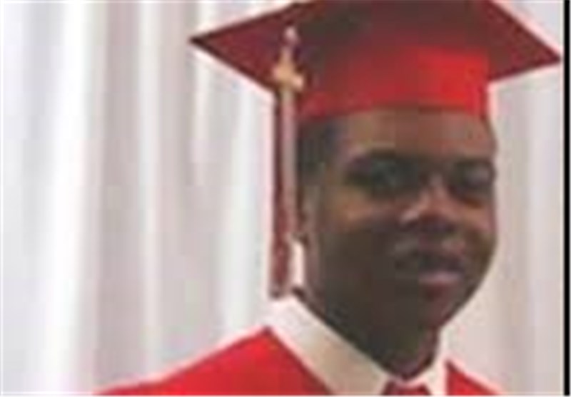 US Police Reports on Black Teen Shooting Case &apos;At Odds&apos; with Video