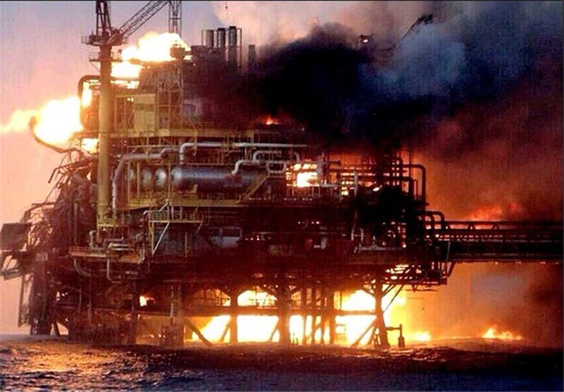 سکوی نفتی آذربایجان در دریای خزر آتش گرفت