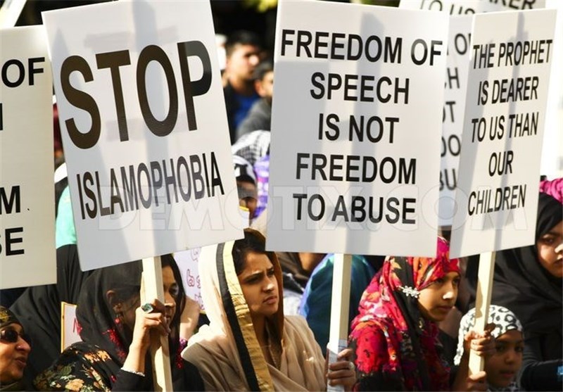 ماموستا کلشی‌نژاد: اعتماد به استکبار جهانی خیانت به جامعه اسلامی است