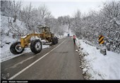 همه محورهای استان گلستان لغزنده است؛ تردد در محور توسکستان و خوش‌ییلاق فقط با زنجیرچرخ