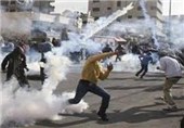 عشرات الإصابات بالاختناق خلال مواجهات مع الاحتلال فی الخلیل