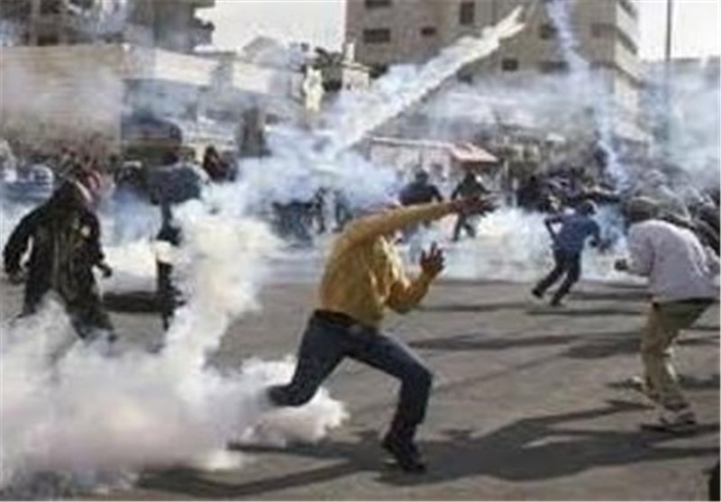إصابة 5 فلسطینیین فی مواجهات مع الاحتلال فی الضفة