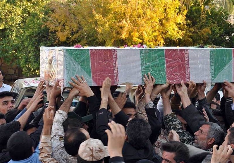 پیکر 2 شهید مدافع حرم در مشهد مقدس تشییع شد
