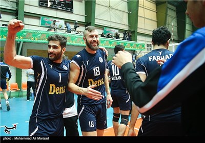 دیدار تیم های والیبال پیکان تهران و شهرداری ارومیه