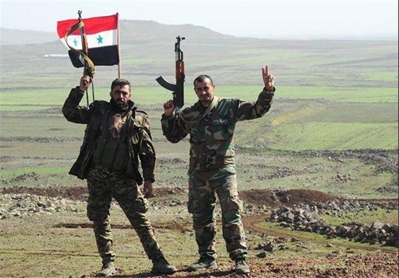 Syrian Army Recaptures Part of Highway East of Deir Ez-Zor From Daesh