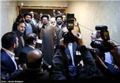 ثبت‌نام حجت‌الاسلام سیدحسن خمینی در پنجمین دوره مجلس خبرگان رهبری - وزارت کشور