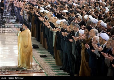 Massive Rally Held in Tehran over Deaths of Shiite Muslims in Nigeria