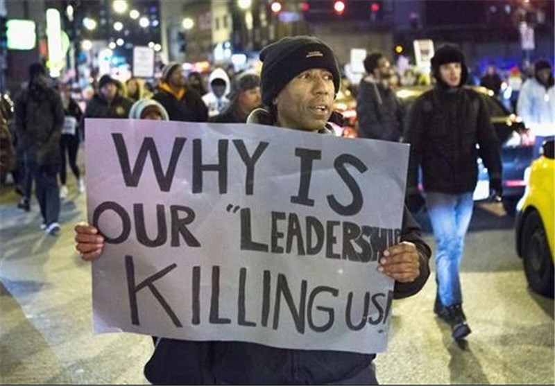 Chicago Protesters Call for Mayor to Step Down over Police Brutality