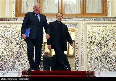 Iran’s Speaker Meets with French Senate Leader in Tehran