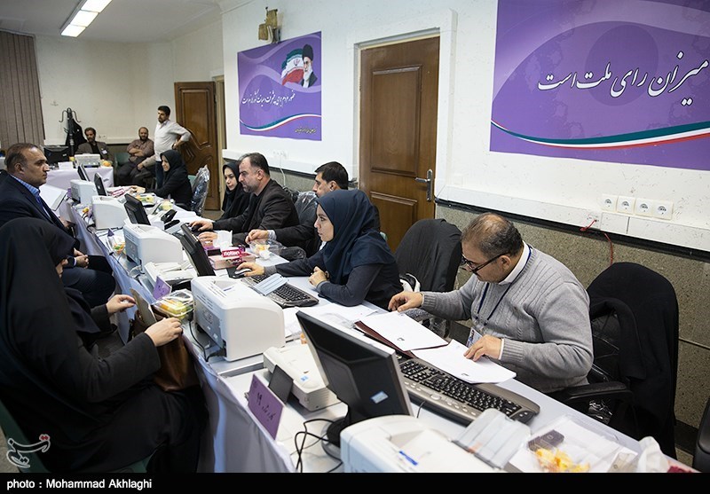 Over 280 Hopefuls Register for Iran’s Run-off Parliamentary Elections