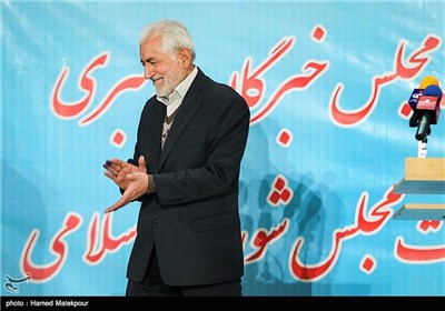 کنفرانس خبری سیدمحمد غرضی پس از ثبت‌نام در انتخابات دهمین دوره مجلس شورای اسلامی و پنجمین دوره مجلس خبرگان رهبری - وزارت کشور