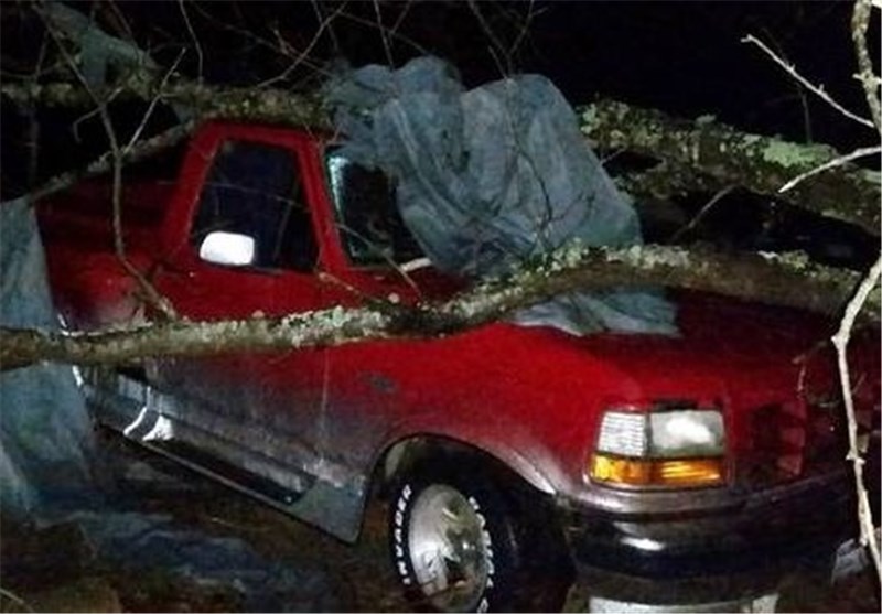 Six Killed as &apos;Dangerous&apos; Storm System Sweeps across US