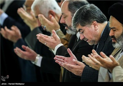علی جنتی وزیر فرهنگ و ارشاد اسلامی در نماز جمعه تهران