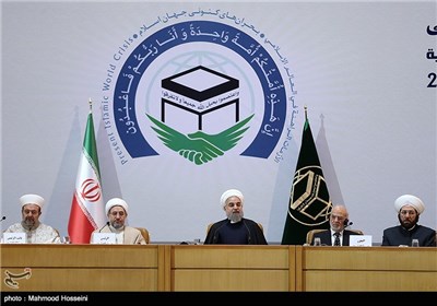 Int'l Islamic Unity Conference Opens in Tehran