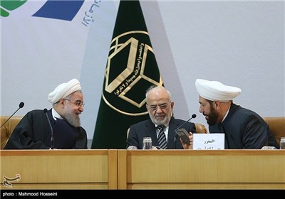 Int'l Islamic Unity Conference Opens in Tehran