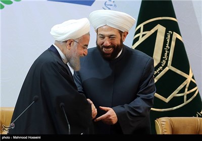 Int'l Islamic Unity Conference Opens in Tehran