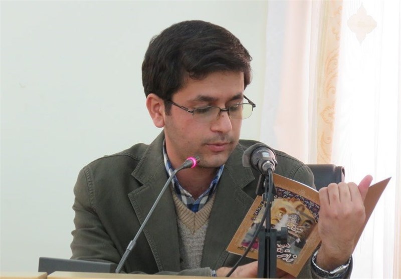 کتاب «زائر 18 ساله» در شهرستان مهدی‌شهر رونمایی شد