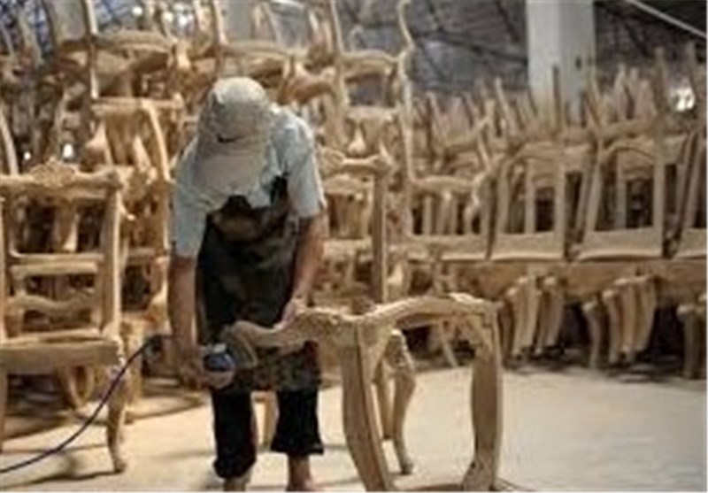 قم| کمبود مواد اولیه کارگاه‌های صنعت چوب را به تعطیلی کشانده است