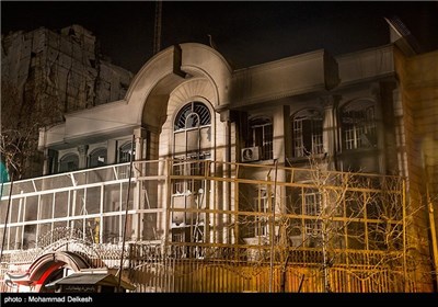 سفارت عربستان در تهران پس از تجمع اعتراض آمیز مردم