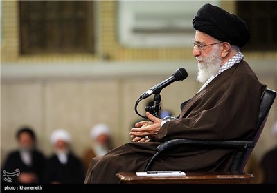 Supreme Leader Meets Friday Prayers Leaders in Tehran