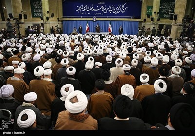 Supreme Leader Meets Friday Prayers Leaders in Tehran