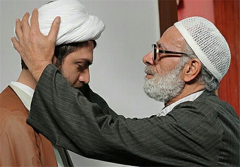 این روحانی مثل بقیه جامعه است