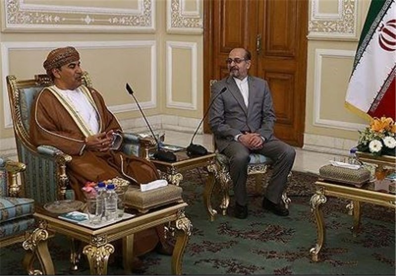 سفیر عمان: عربستان به دنبال تحت‌الشعاع قرار دادن توافق هسته‌ای است