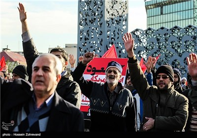 Massive Rally Held in Tehran against Saudi Arabia