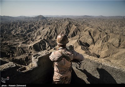 Attackers Kill 2 Iranian Guards near Southeastern Border Point